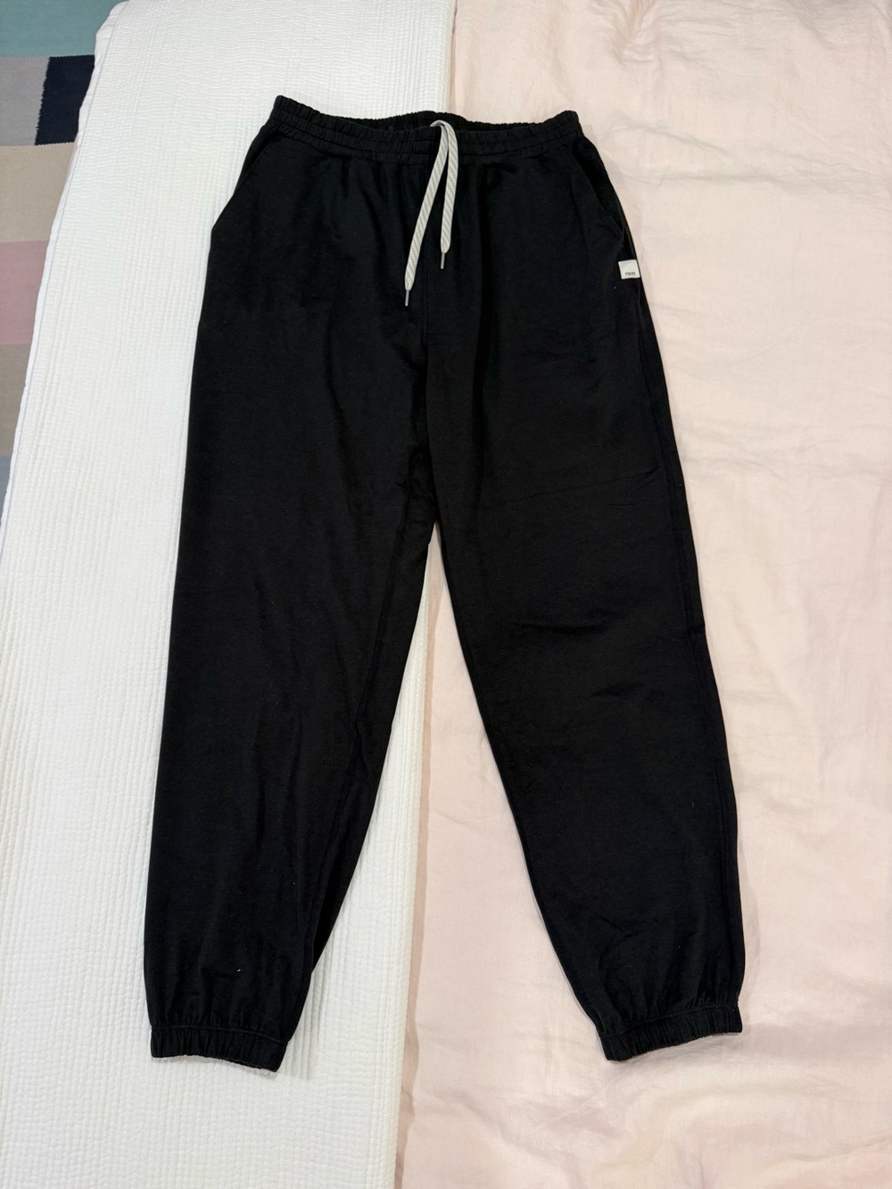 Vuori Black Sweatpant Joggers with Contrast Drawstring